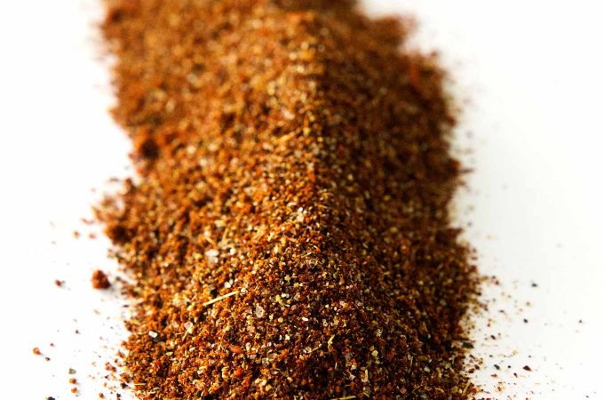 Making your own taco seasoning blend is where it's at! It tastes so much better than those little packets from the store. Boldly spiced, this taco seasoning blend will make the best tacos you've ever had! Guaranteed. #tacos #tacoseasoning #seasonings