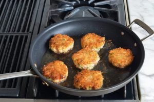 recipe for salmon cakes​